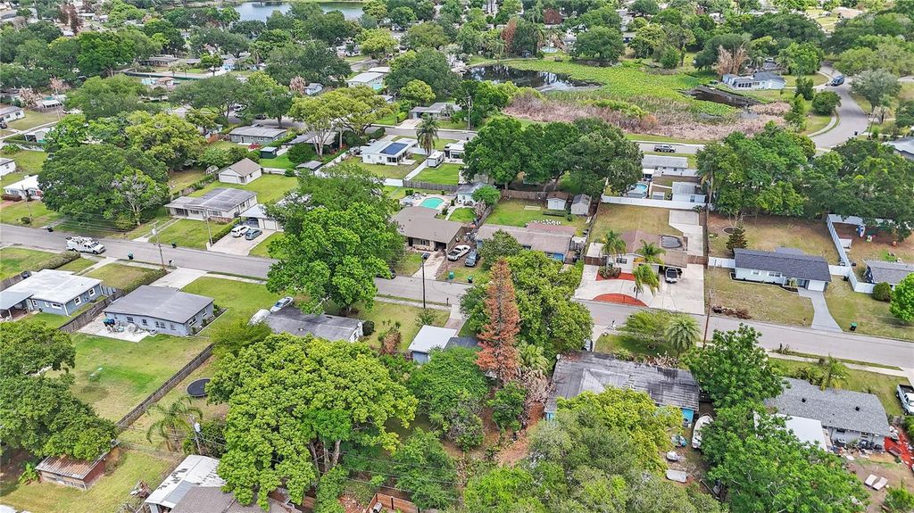 Image 31 of property listing at 3010 TOURAINE AVENUE, Orlando, FL 32812