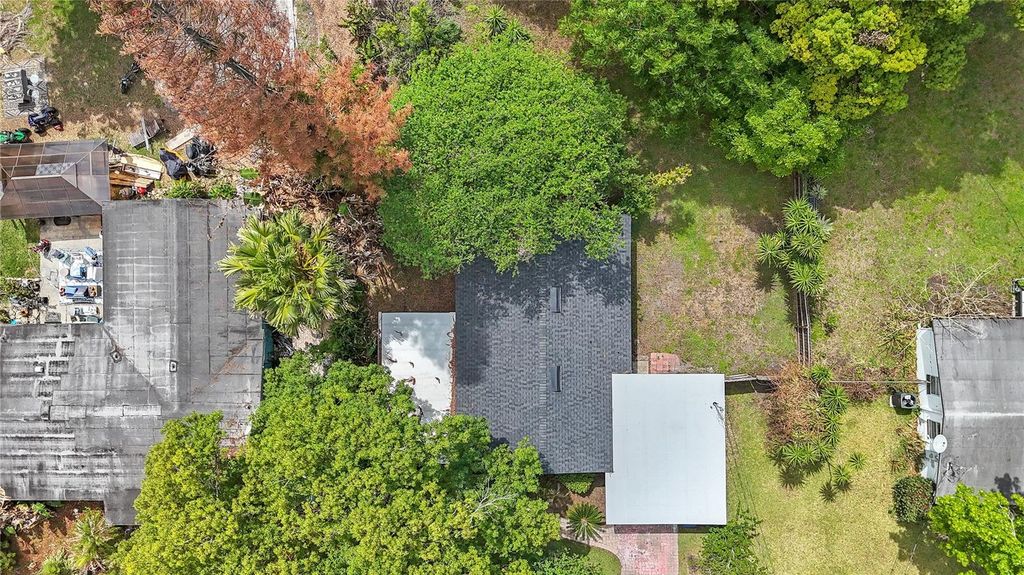 Image 33 of property listing at 3010 TOURAINE AVENUE, Orlando, FL 32812