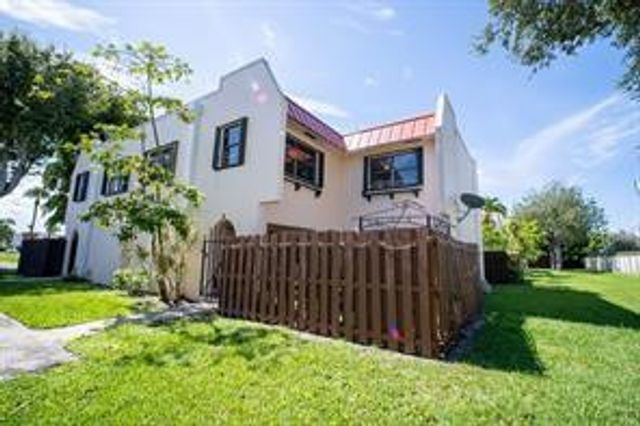 6363 Seven Springs Boulevard A, Greenacres, FL 33463