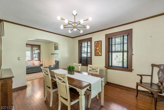 15 Oak St, Allendale Boro, NJ 07401