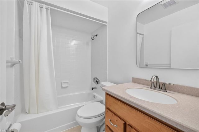4708 SW 8th PL 201, Cape Coral, FL 33914