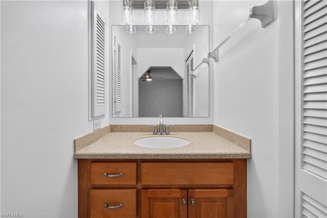 4708 SW 8th PL 201, Cape Coral, FL 33914