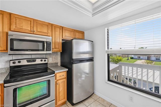 4708 SW 8th PL 201, Cape Coral, FL 33914