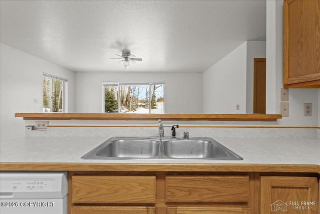 1791 N Lacy Loop, Wasilla, AK 99654