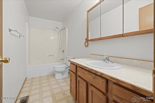 1791 N Lacy Loop, Wasilla, AK 99654