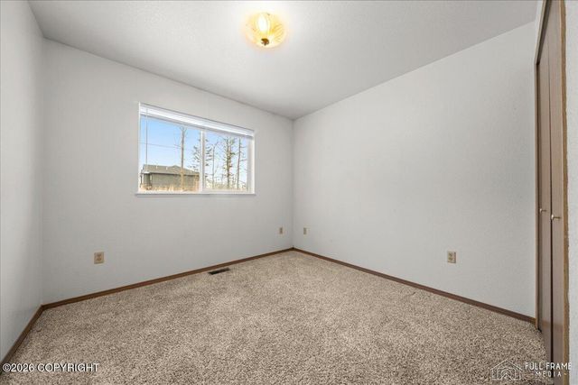 1791 N Lacy Loop, Wasilla, AK 99654