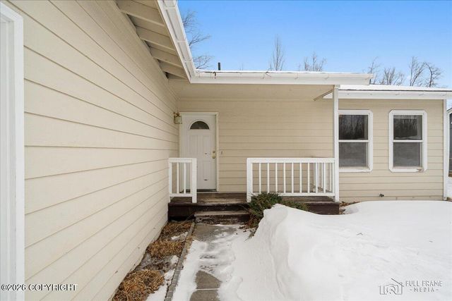 1791 N Lacy Loop, Wasilla, AK 99654