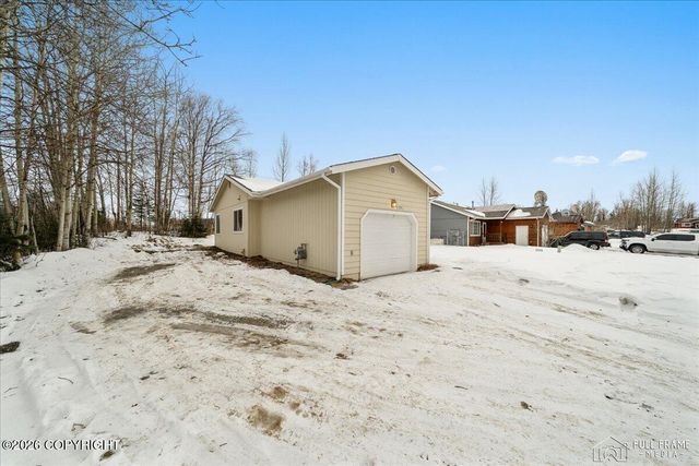 1791 N Lacy Loop, Wasilla, AK 99654