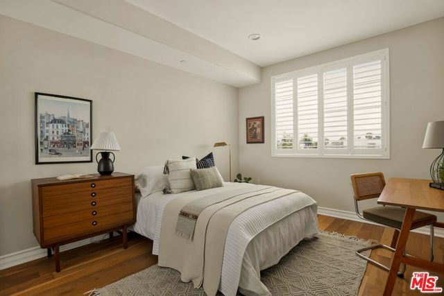 837 N Hudson Avenue 402, Los Angeles, CA 90038