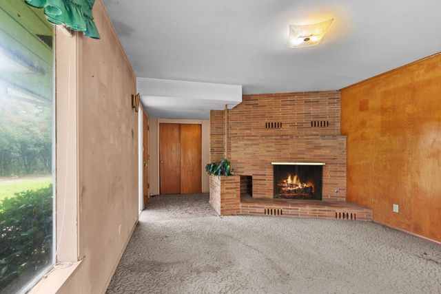 6750 Lakeview Dr, Carmichael, CA 95608