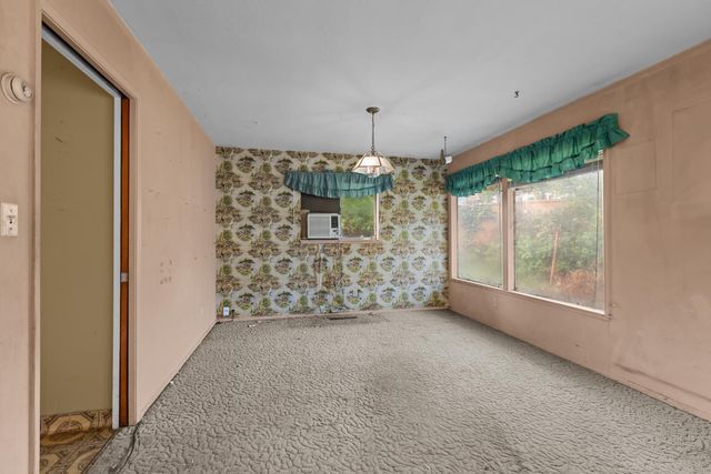 6750 Lakeview Dr, Carmichael, CA 95608