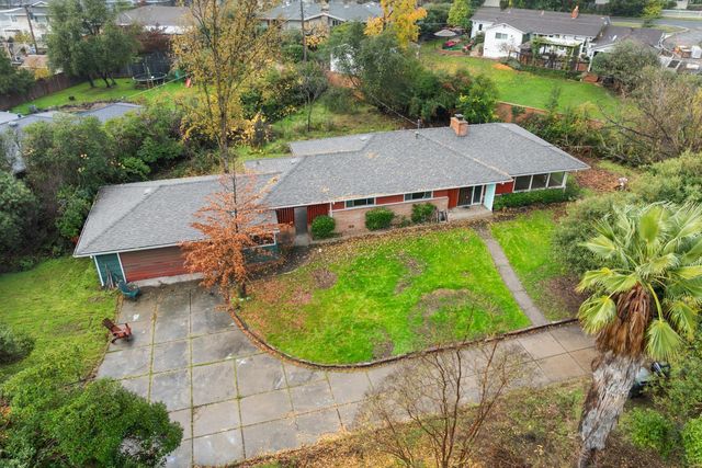 6750 Lakeview Dr, Carmichael, CA 95608