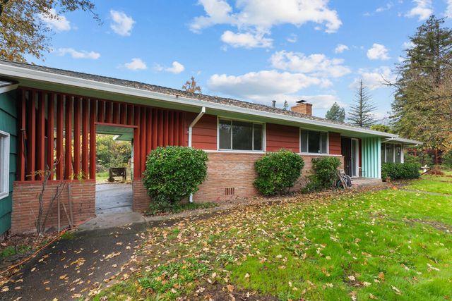 6750 Lakeview Dr, Carmichael, CA 95608