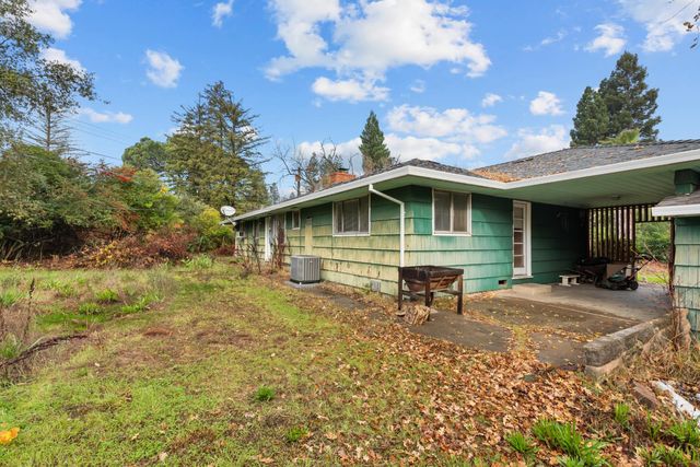 6750 Lakeview Dr, Carmichael, CA 95608