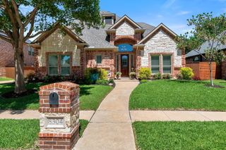 8304 Spence Drive, North Richland Hills, TX 76182