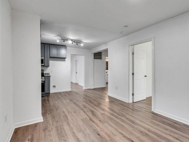 2416 Cumberland Street, Houston, TX 77023