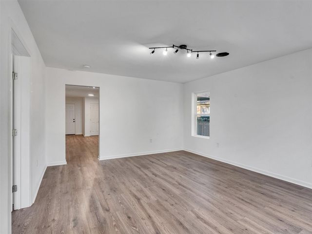 2416 Cumberland Street, Houston, TX 77023