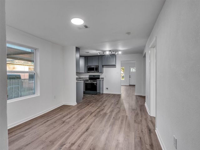 2416 Cumberland Street, Houston, TX 77023