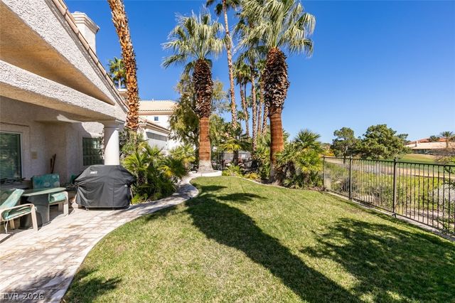 2016 Bay Hill Drive, Las Vegas, NV 89117