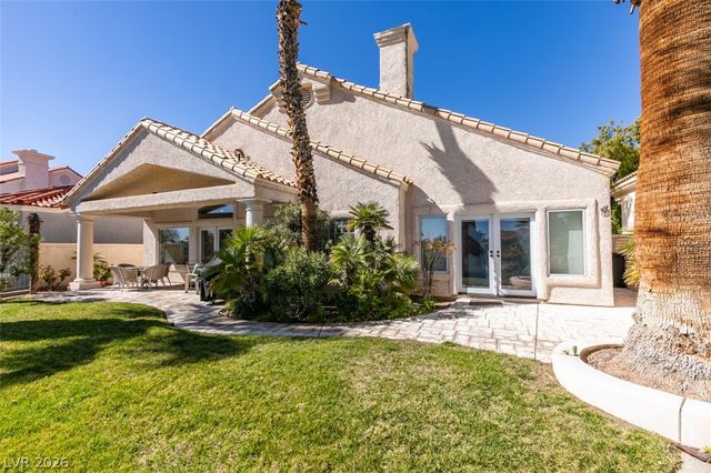 2016 Bay Hill Drive, Las Vegas, NV 89117