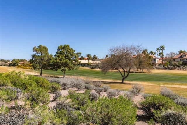 2016 Bay Hill Drive, Las Vegas, NV 89117