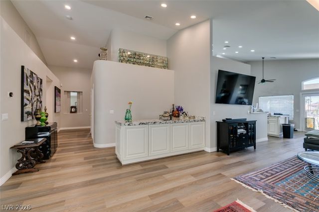 2016 Bay Hill Drive, Las Vegas, NV 89117