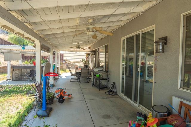 27510 Coyote Mesa Drive, Corona, CA 92883