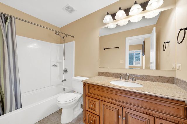 6120 W 98th Street, Oak Lawn, IL 60453