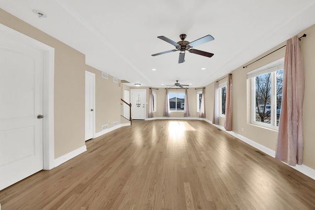 6120 W 98th Street, Oak Lawn, IL 60453