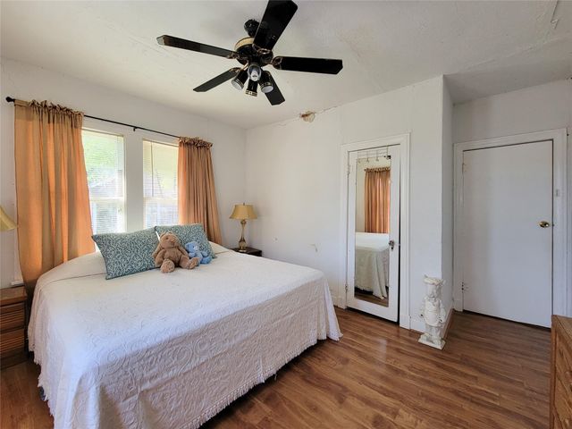 1574 Godwin Street, Houston, TX 77023
