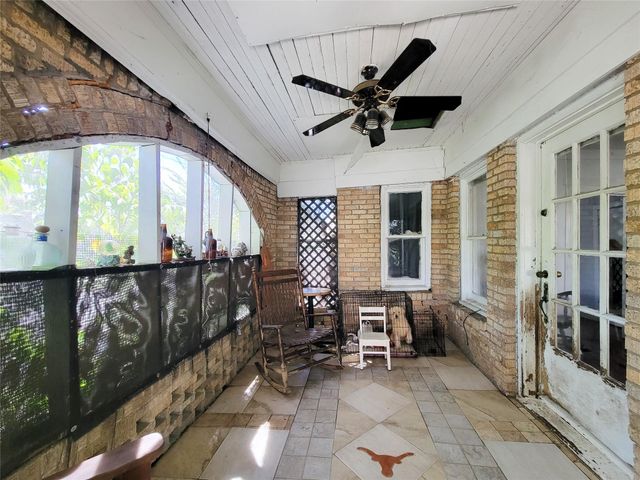 1574 Godwin Street, Houston, TX 77023