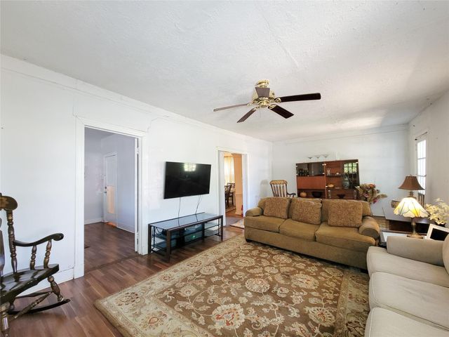 1574 Godwin Street, Houston, TX 77023