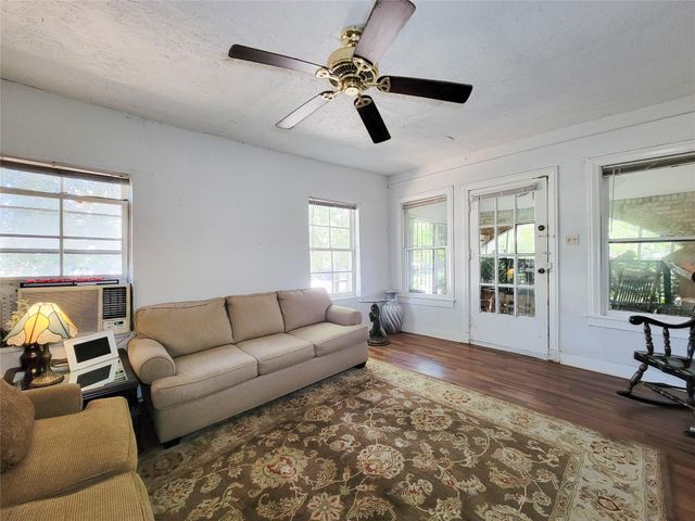 1574 Godwin Street, Houston, TX 77023