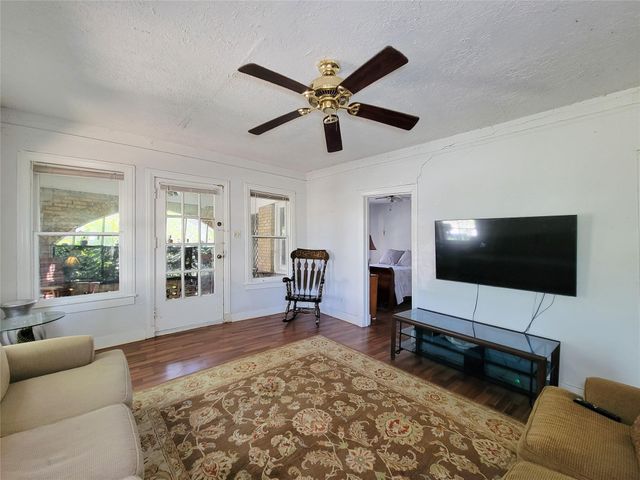 1574 Godwin Street, Houston, TX 77023