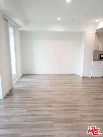 744 Hartford Avenue 203, Los Angeles, CA 90017