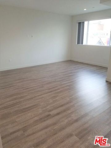 744 Hartford Avenue 203, Los Angeles, CA 90017