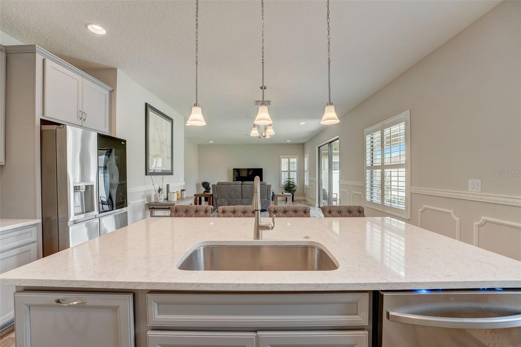 Image 25 of property listing at 13106 FOXTAIL FERN DRIVE, Riverview, FL 33579