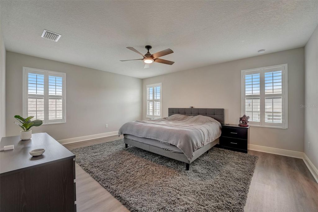 Image 32 of property listing at 13106 FOXTAIL FERN DRIVE, Riverview, FL 33579