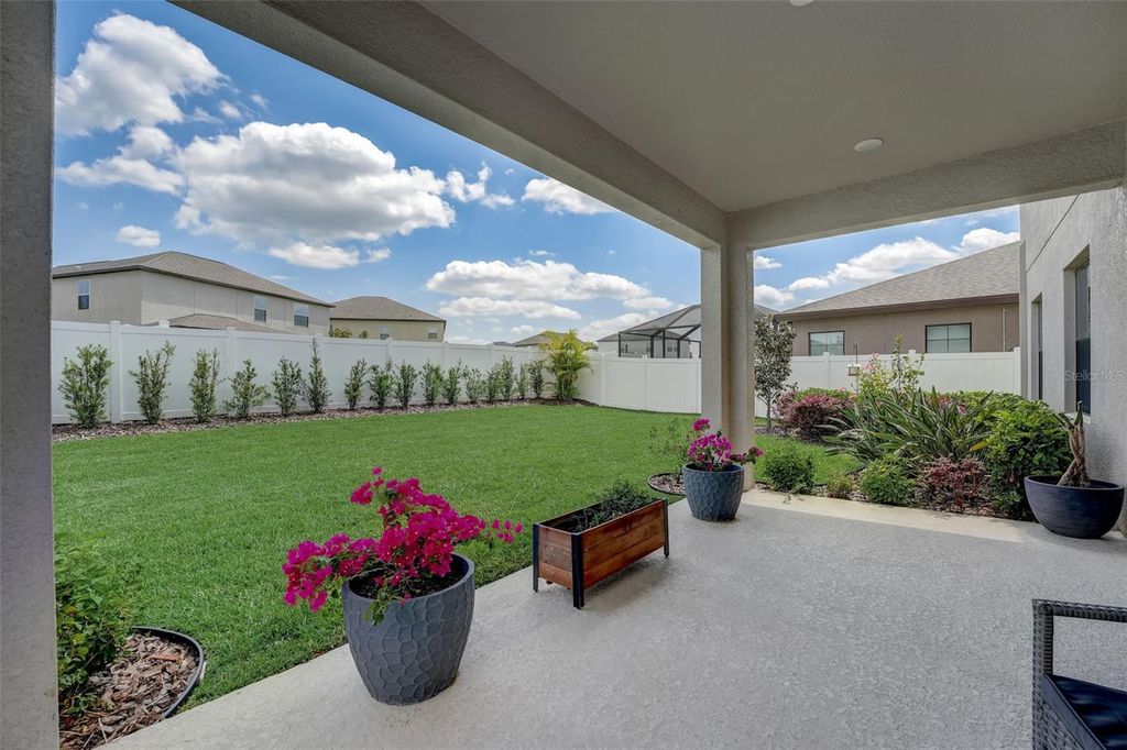 Image 54 of property listing at 13106 FOXTAIL FERN DRIVE, Riverview, FL 33579