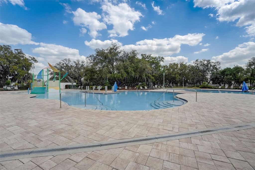 Image 72 of property listing at 13106 FOXTAIL FERN DRIVE, Riverview, FL 33579