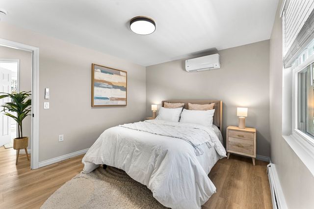 52 Clifford St, Boston, MA 02119