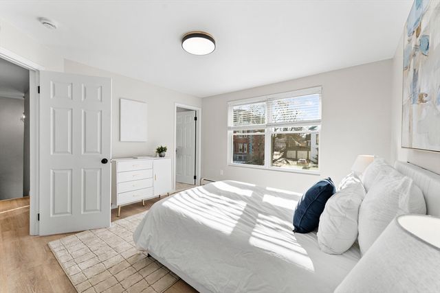52 Clifford St, Boston, MA 02119