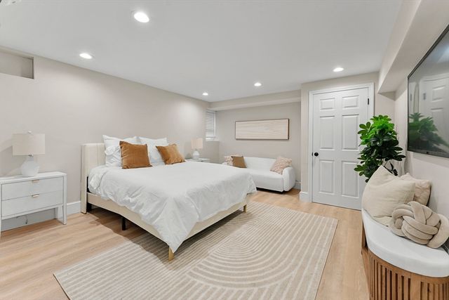 52 Clifford St, Boston, MA 02119