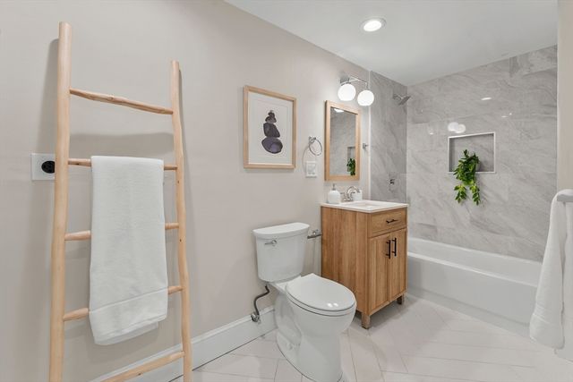 52 Clifford St, Boston, MA 02119