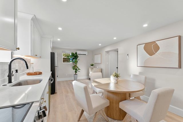 52 Clifford St, Boston, MA 02119