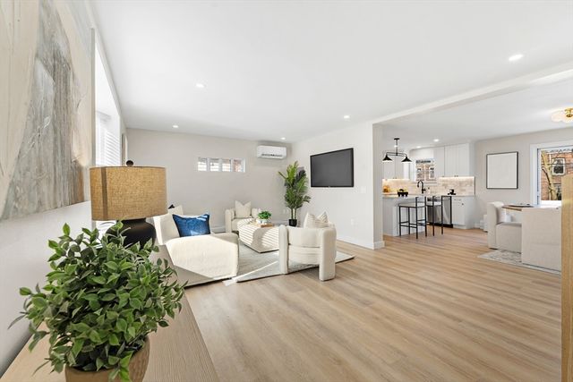 52 Clifford St, Boston, MA 02119