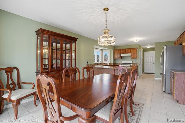 43612 Hoptree Drive, Sterling Heights, MI 48314