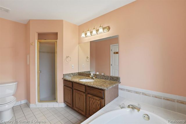 43612 Hoptree Drive, Sterling Heights, MI 48314