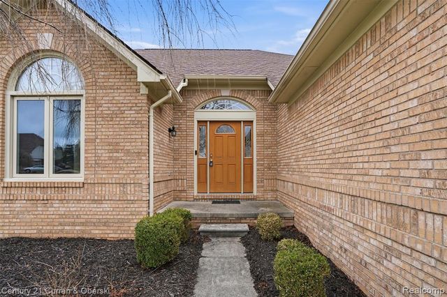 43612 Hoptree Drive, Sterling Heights, MI 48314