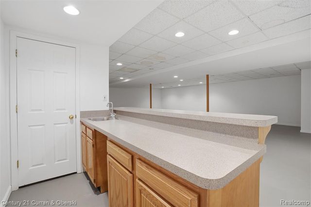 43612 Hoptree Drive, Sterling Heights, MI 48314